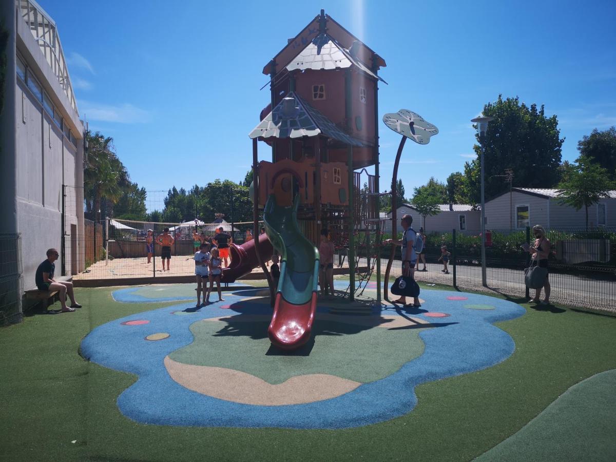 Camping La Carabasse Vias-Plage-T4 Climatise,Tout Confort, Emplacement Calme ! Exteriör bild