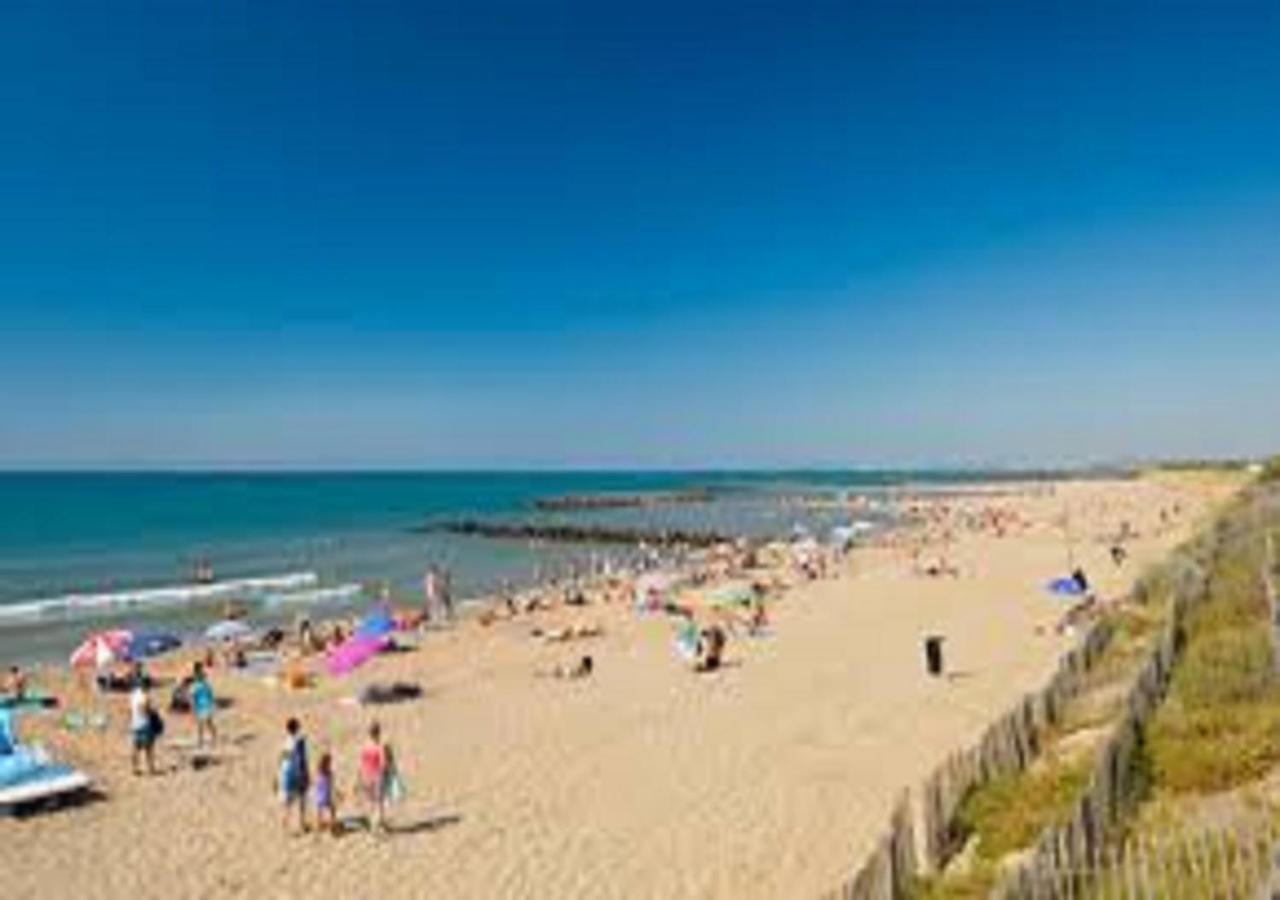 Camping La Carabasse Vias-Plage-T4 Climatise,Tout Confort, Emplacement Calme ! Exteriör bild